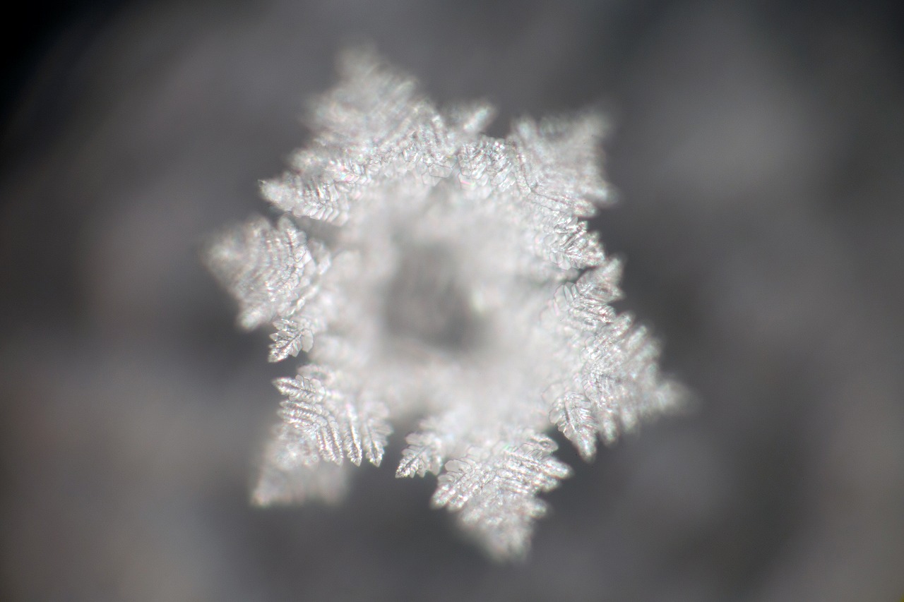 200 mW laser crystal photograph 1 of 30