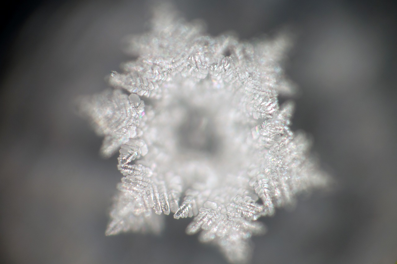 200 mW laser crystal photograph 2 of 30
