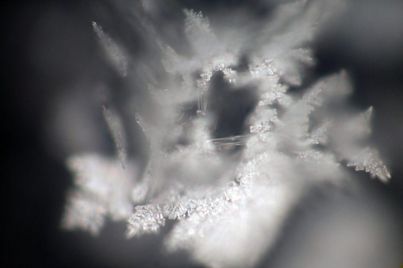 200 mW laser crystal photograph 7 of 30