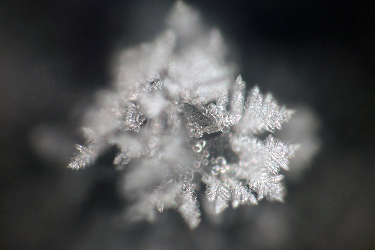 200 mW laser crystal photograph 11 of 30