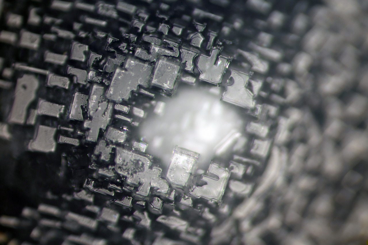 200 mW laser crystal photograph 18 of 30