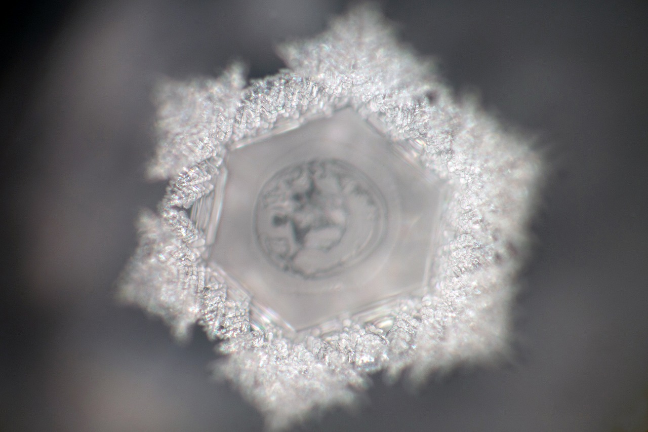 50 mW laser crystal photograph 2 of 29