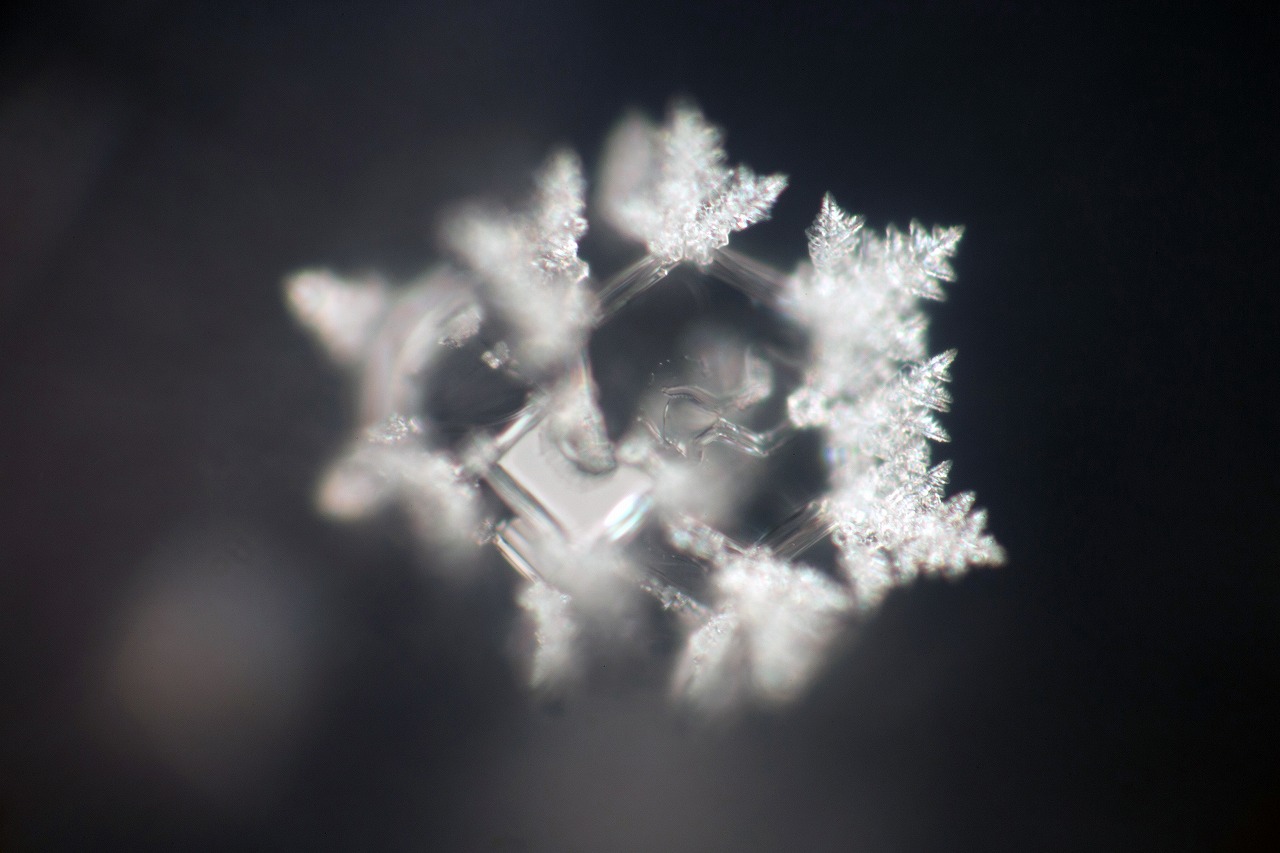 50 mW laser crystal photograph 8 of 29
