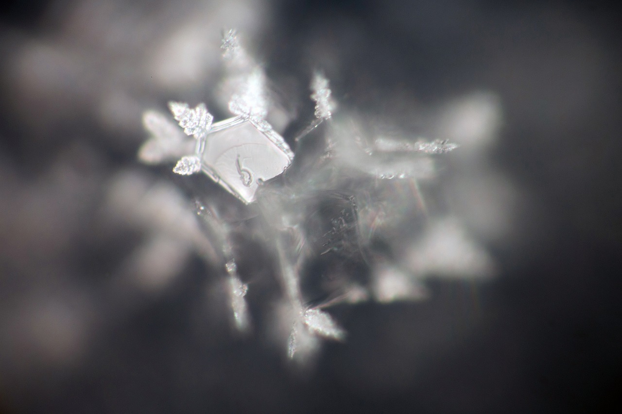50 mW laser crystal photograph 12 of 29