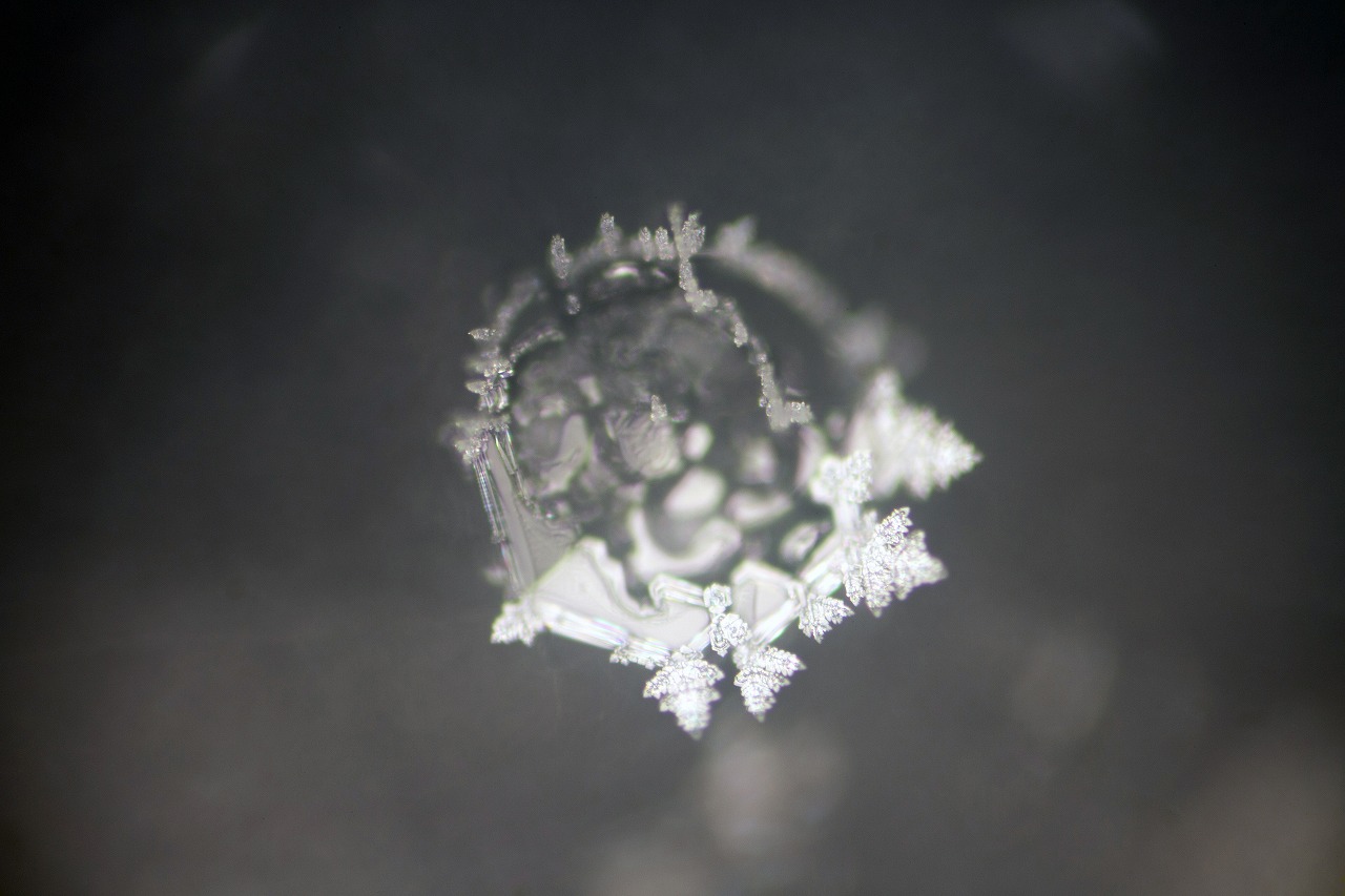 50 mW laser crystal photograph 17 of 29
