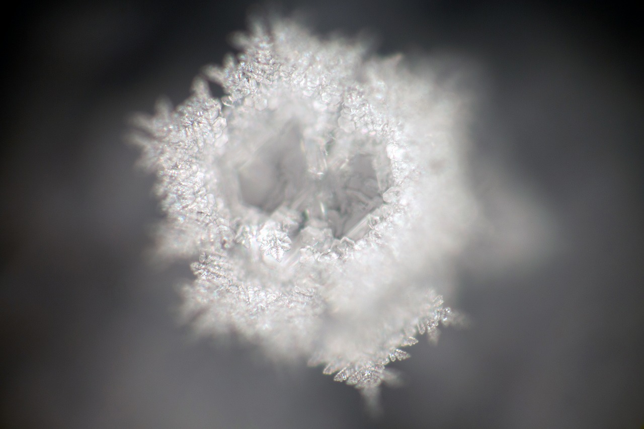 50 mW laser crystal photograph 25 of 29